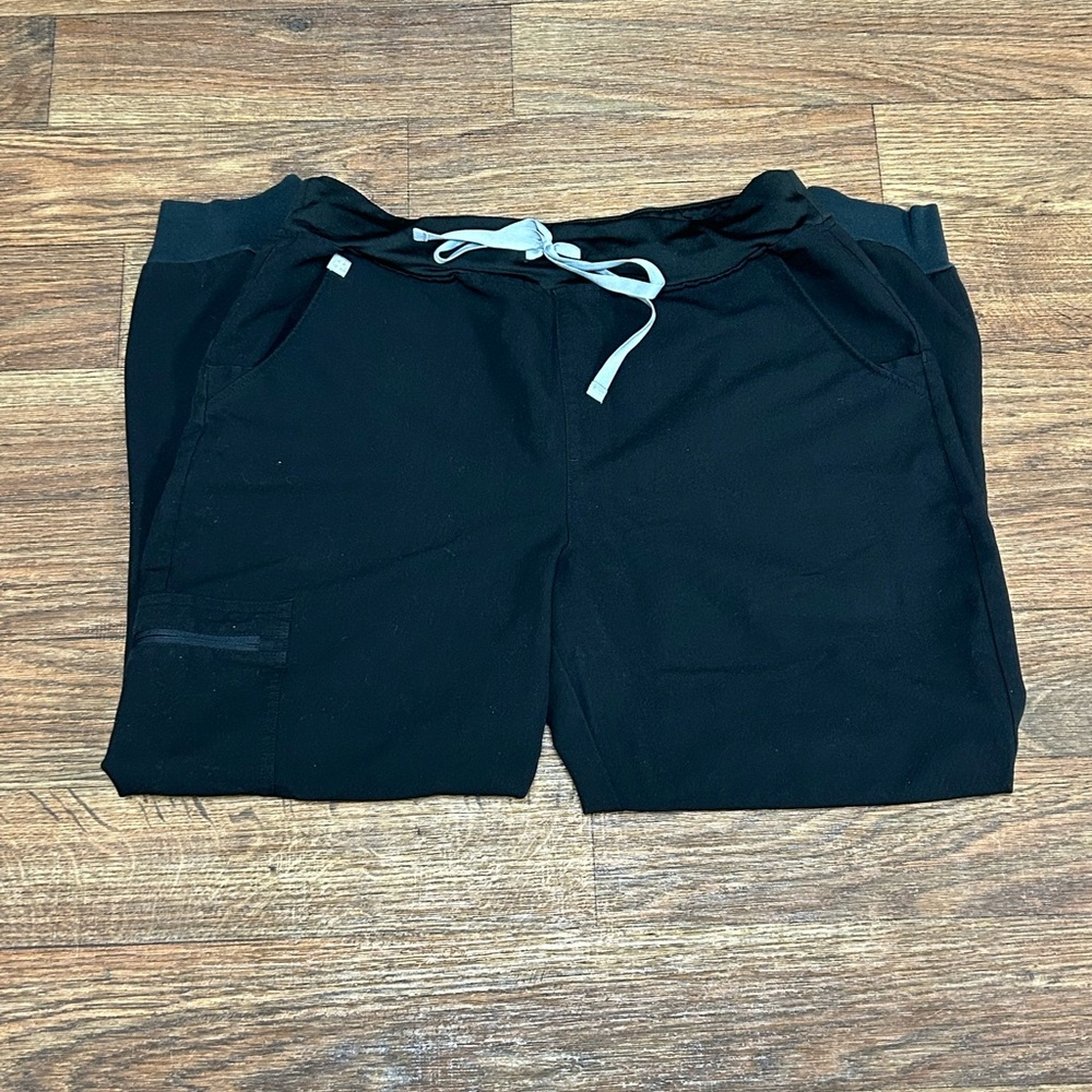 FIGS High Waisted Zamora Jogger scrub pants Large Petite Black